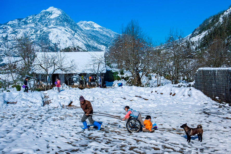 'SaPa mùa tuyết rơi' qua ống kính của tác giả Nguyễn Hữu Dũng. (Nguồn ảnh: BTC)