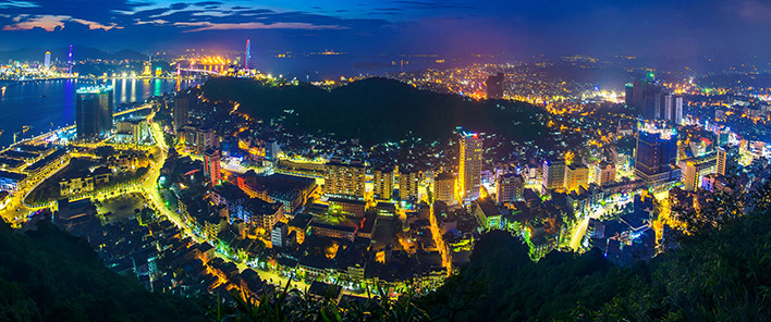 'Hạ Long nhìn từ trên cao.' (Nguồn ảnh: BTC)