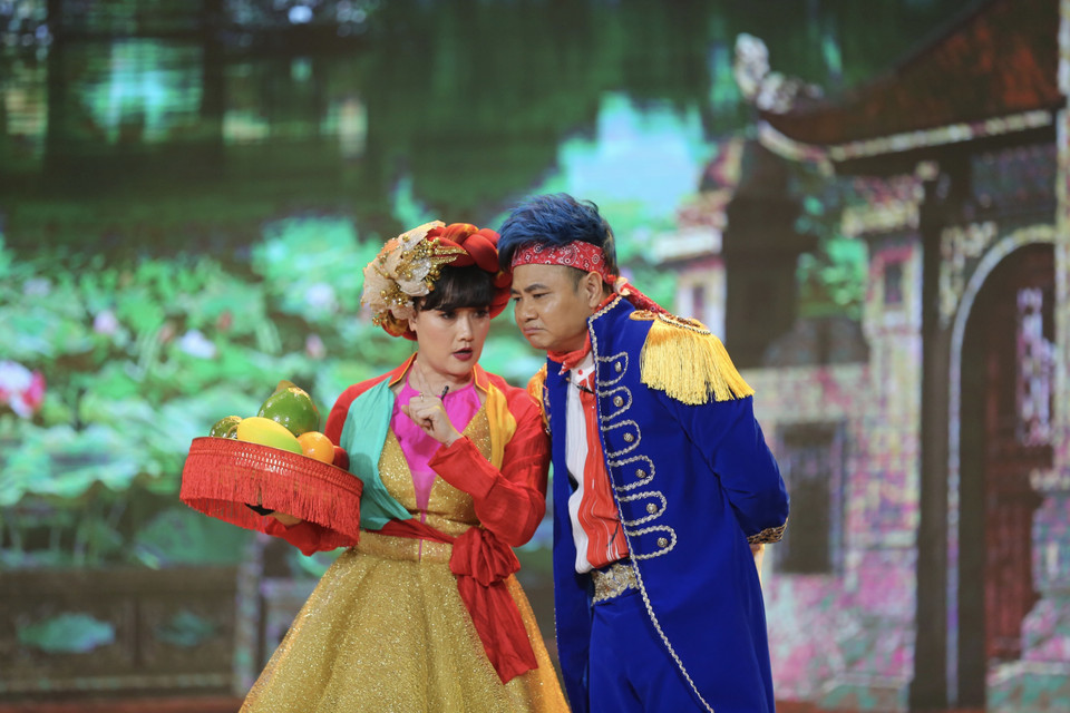 Tạo hình hai nhân vật Thị Màu và Nô của nghệ sỹ Vân Dung, Tự Long. (Ảnh: Vietnam+)