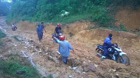  Và các thầy giáo phải là những tay lái cự phách (Ảnh: Thầy Nguyễn Hồng Hiệp cung cấp)