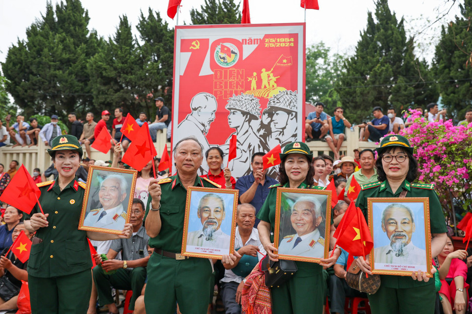 Chân dung hai vị "cha già" dân tộc - Chủ tịch Hồ Chí Minh và Đại tướng Võ Nguyên Giáp. (Ảnh: Minh Sơn/Vietnam+)