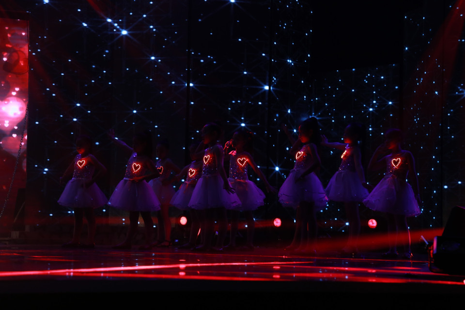 Sân khấu được dàn dựng ấn tượng. (Ảnh: BTC)