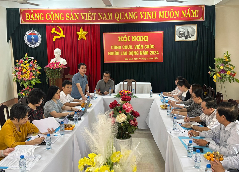 Trong hai ngày (16-17/4), Đoàn công tác của Ngân hàng Thế giới (WB) và Ban quản lý Dự án Trung ương đã có buổi làm việc với Sở Y tế tỉnh Bạc Liêu về giám sát thực hiện việc đầu tư xây dựng và phát triển hệ thống cung ứng dịch vụ y tế tuyến cơ sở - Dự án thành phần tỉnh Bạc Liêu. (Ảnh: T.G/Vietnam+)