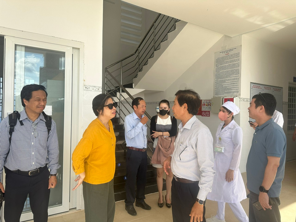 Ông Phạm Văn Tùng - Phó Giám đốc Sở Y tế tỉnh Bạc Liêu cho biết, Dự án này góp phần rất lớn trong việc nâng cấp, xây mới một số trạm y tế xuống cấp. (Ảnh: T.G/Vietnam+)