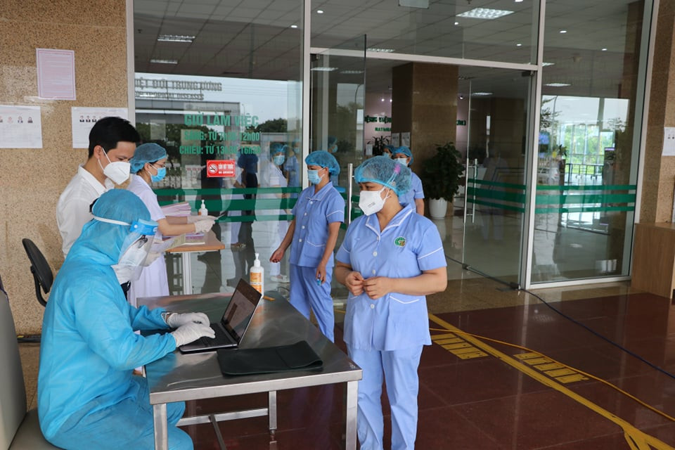 Tại Bệnh viện Bệnh Nhiệt đới Trung ương cơ sở 2 có 705 người tham gia bầu cử. (Ảnh: PV/Vietnam+)