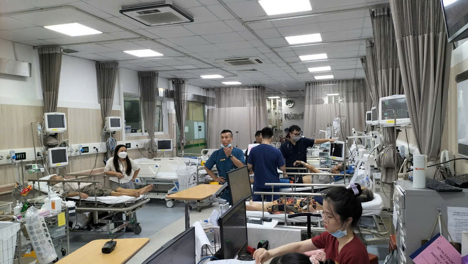 Tại Bệnh viện Bạch Mai có gần 3.500 bệnh nhân đang điều trị nội trú. (Ảnh: PV/Vietnam+)