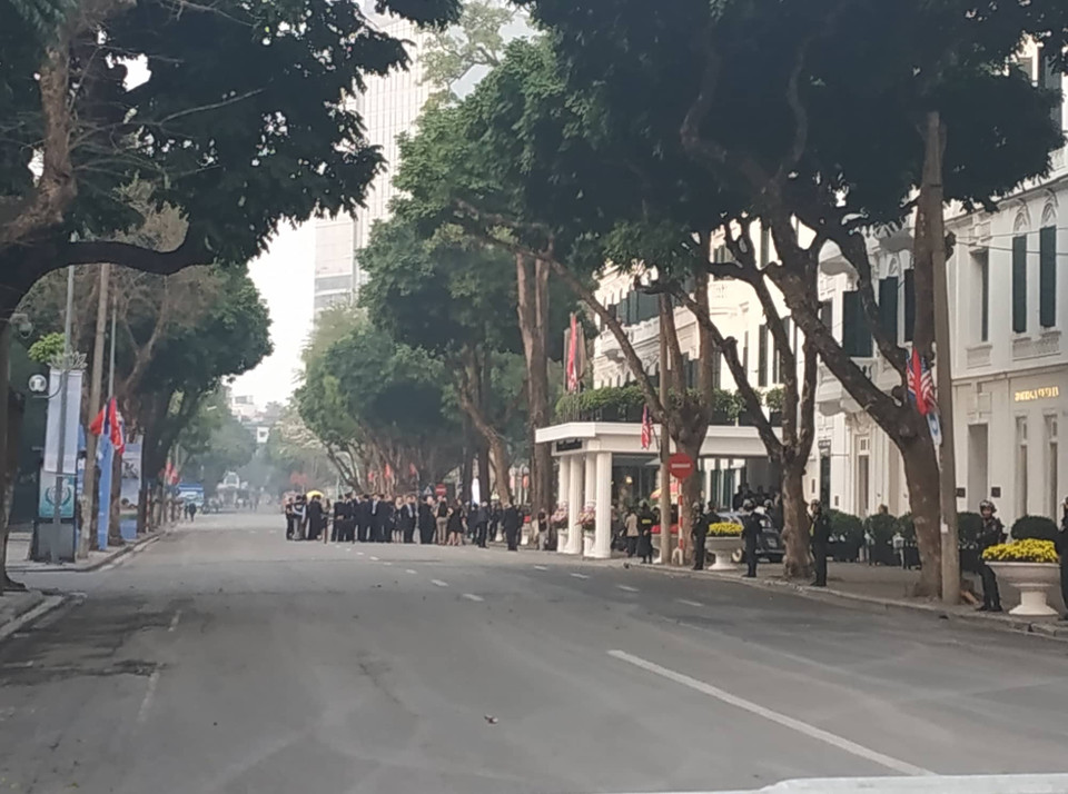 Tuyến phố cấm hoàn toàn các phương tiện. (Ảnh: Sơn Bách/Vietnam+)