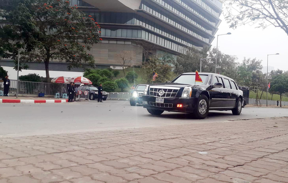 Trước đó, tại họp báo, Tổng thống Mỹ Donald Trump cho biết, ông vừa chia tay Chủ tịch Triều Tiên Kim Yong-un sau thời gian làm việc hiệu quả và rời đi trong mối quan hệ thân tình. (Ảnh: PV)