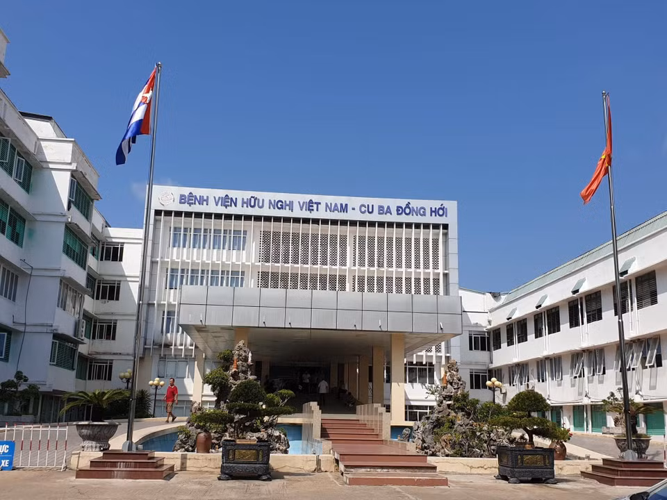 Lịch sử hình thành Bệnh viện hữu nghị Việt Nam-Cuba Đồng Hới gắn liền với tên tuổi của vị Chủ tịch Fidel Castrol. (Ảnh: T.G/Vietnam+)