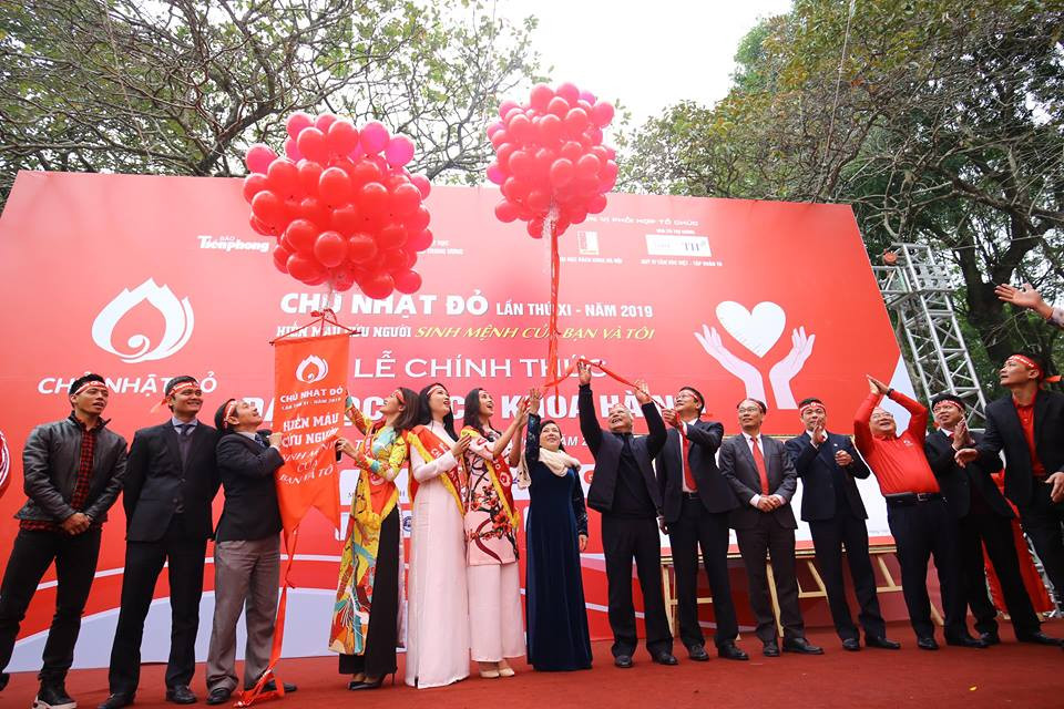 Lễ Khai mạc Ngày hội chính của Chủ Nhật đỏ. (Ảnh: PV/Vietnam+)