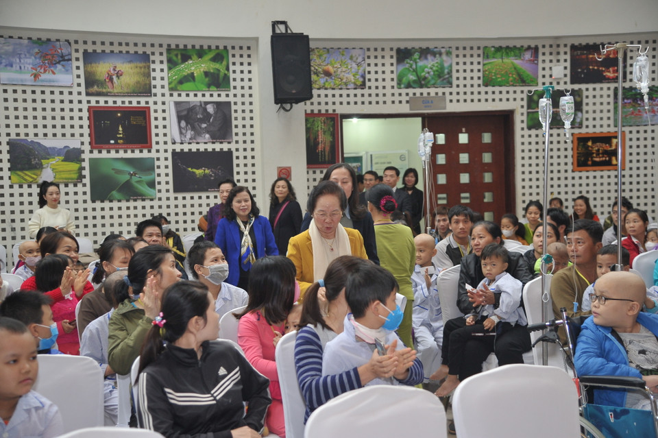 Bệnh ung thư đang trở thành gánh nặng lớn tại các quốc gia trên thế giới. (Ảnh: PV/Vietnam+) 