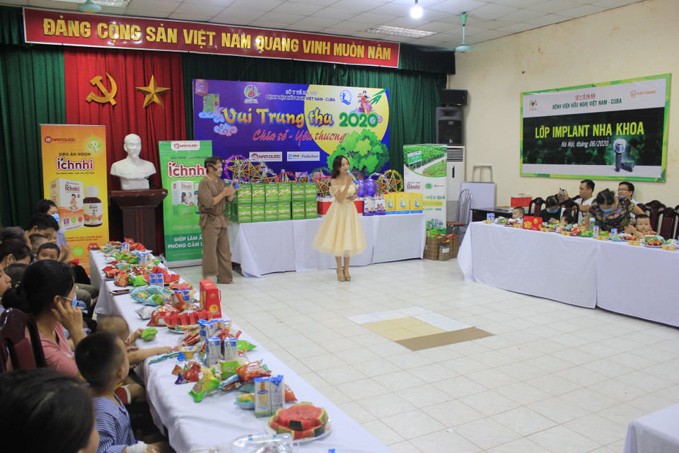 Tết Trung thu là một trong những sự kiện được các em nhỏ mong chờ nhất trong năm. (Ảnh: PV/Vietnam+)