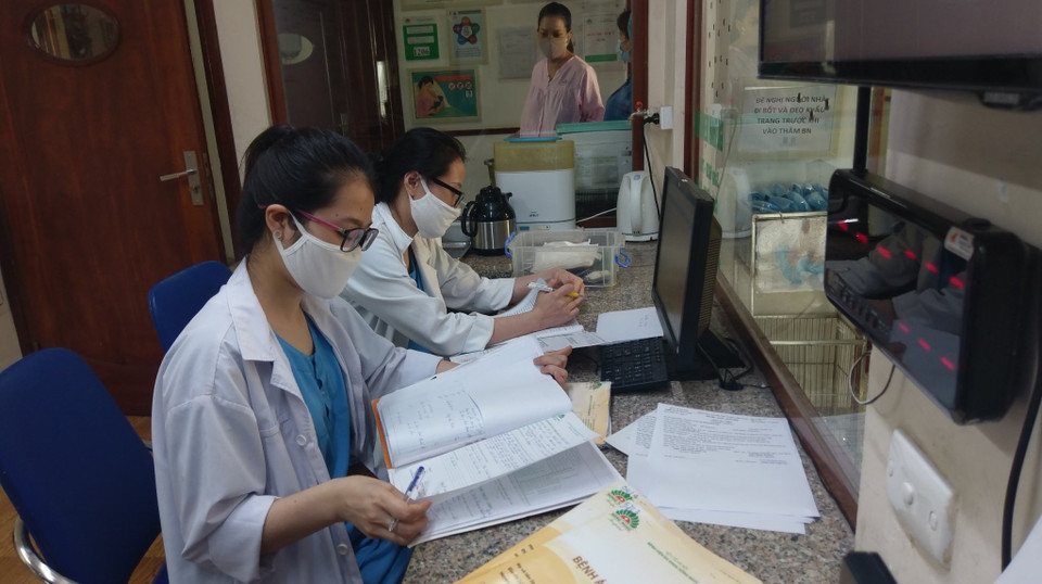 Gần 300 nhân viên của bệnh viện vẫn làm việc. (Ảnh: PV/Vietnam+)