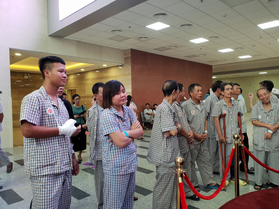 Các bệnh nhân được thư giãn trong không gian âm nhạc. (Ảnh: T.G/Vietnam+)