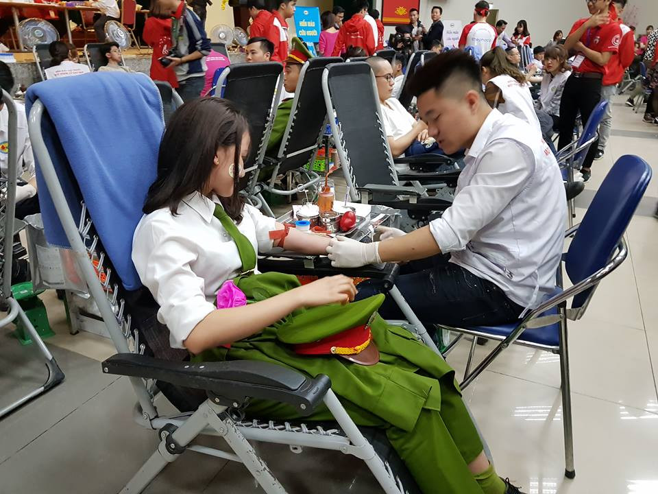 Đến 14 giờ chiều đã có 1.700 đơn vị máu được tiếp nhận trong ngày. (Ảnh: PV/Vietnam+)