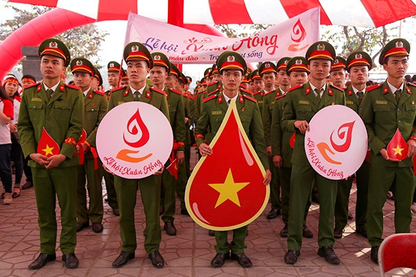 Lễ hội Xuân hồng thu hút mọi lực lượng. (Ảnh: PV/Vietnam+)