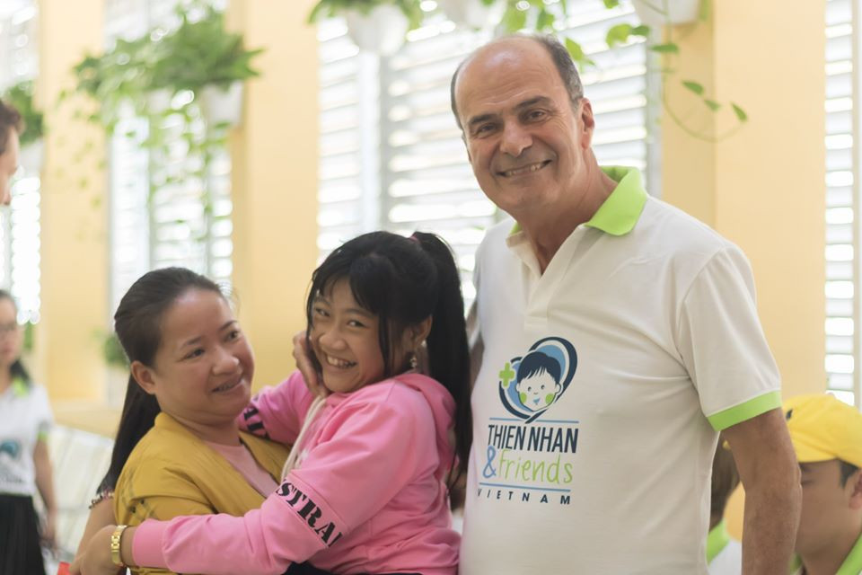  Sau buổi khám và tư vấn, các chuyên gia của chương trình sẽ tiến hành phẫu thuật cho các trường hợp bệnh nhi cần can thiệp từ 18-22/11/2019. (Ảnh: PV/Vietnam+)