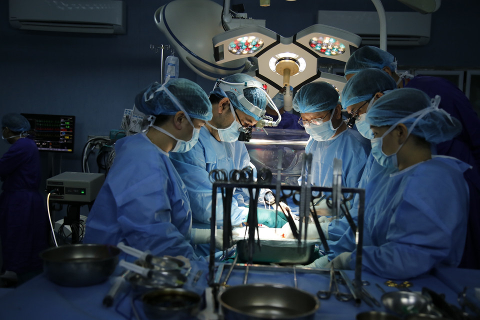  Việt Nam đã ghi danh vào nằm trong số 22 nước thực hiện được kỹ thuật ghép ruột thành công trên Thế giới.(Ảnh: PV/Vietnam+)