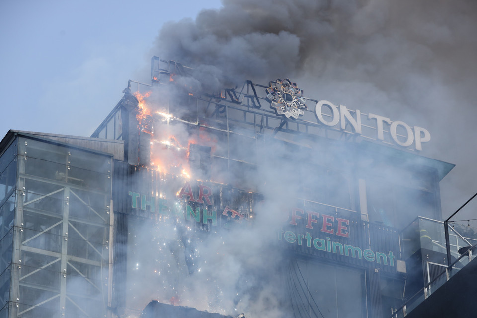 Khu vực cháy là tòa nhà gồm có 9 tầng. (Ảnh: Hoài Nam/Vietnam+)