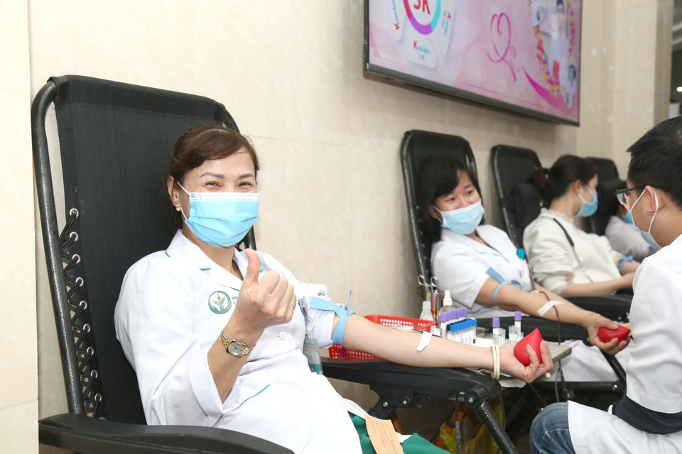 Áp lực tiếp nhận và cung cấp máu vào trước, trong và sau Tết luôn là nỗi lo thường trực cho các cơ sở y tế. (Ảnh: PV/Vietnam+)