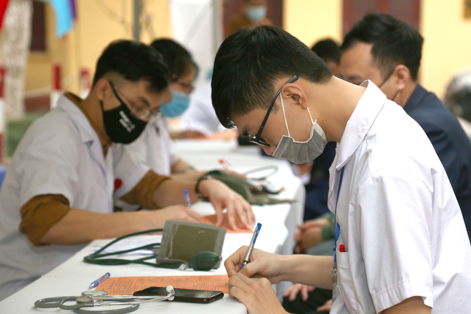 Những giọt máu nghĩa tình đã và đang góp phần chia sẻ những khó khăn với người bệnh. (Ảnh: PV/Vietnam+)