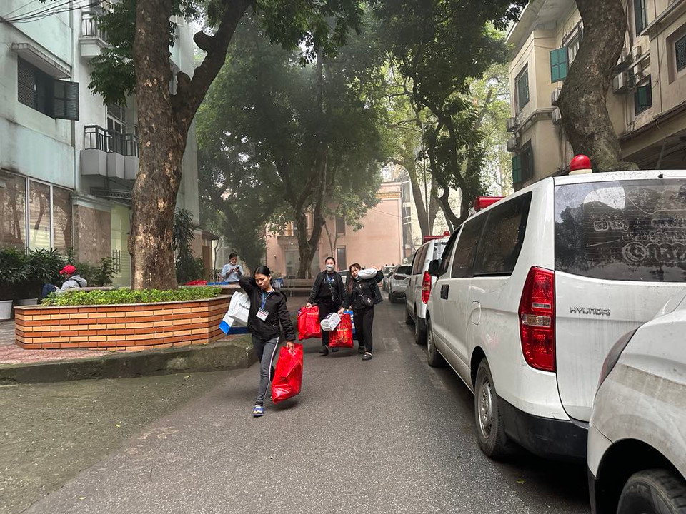 Còn rất nhiều người bệnh chưa thể về sum họp cùng gia đình phải ở lại đón Tết trong bệnh viện. (Ảnh: PV/Vietnam+)