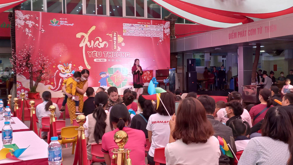  Rất nhiều tiết mục văn nghệ đặc sắc và các tiết mục ảo thuật được dàn dựng công phu. (Ảnh: T.G/Vietnam+)