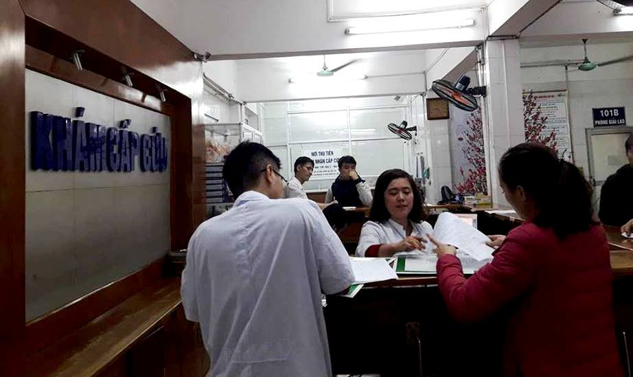 Số bệnh nhân nhập viện tăng hơn ngày thường. (Ảnh: TG/Vietnam+)