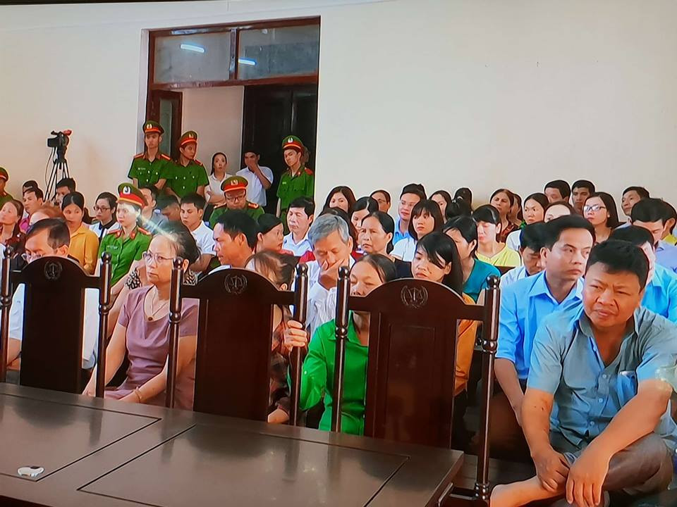 Phiên tòa hoãn xét xử và sẽ diễn ra vào ngày 15/5. (Ảnh: PV/Vietnam+)