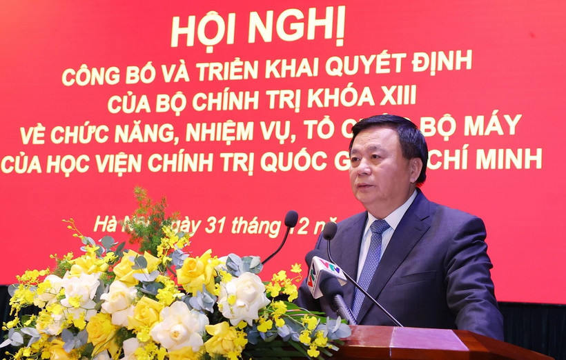 Giáo sư, Tiến sỹ Nguyễn Xuân Thắng phát biểu chỉ đạo. (Ảnh: Văn Điệp/TTXVN)