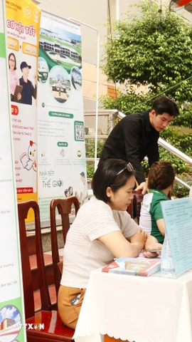 Thị trường lao động đầu năm 2026 và đặc biệt là dịp cận Tết Nguyên đán ghi nhận nhu cầu tuyển dụng lao động lớn. (Ảnh: Nhật Bình/TTXVN)