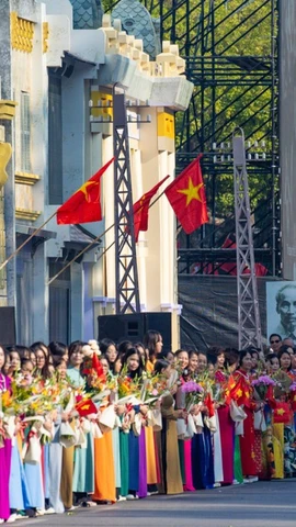 Nghị quyết 80 của Bộ Chính trị về phát triển văn hóa Việt Nam thống nhất chọn ngày 24/11 hằng năm là "Ngày Văn hóa Việt Nam". (Ảnh: PV/Vietnam+)