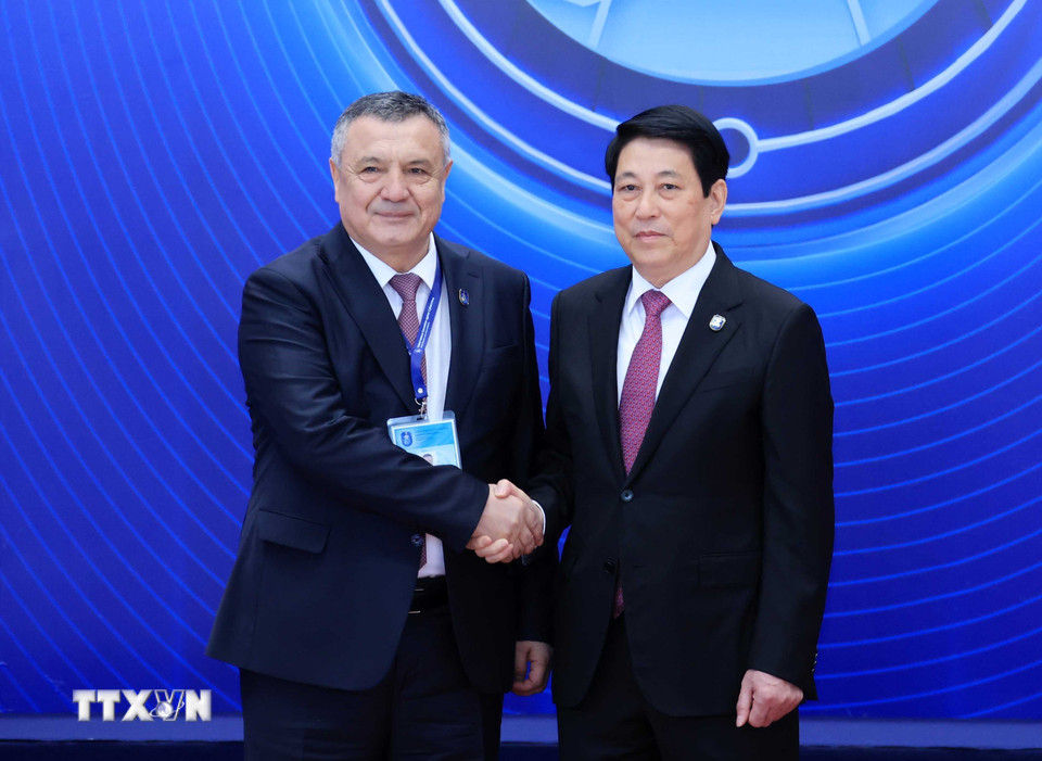 Chủ tịch nước Lương Cường đón Chủ tịch Hạ viện Uzbekistan Nuriddinjon Ismailov dự Lễ mở ký và Hội nghị cấp cao Công ước Liên hợp quốc về chống tội phạm mạng tại Hà Nội, từ ngày 25-26/10/2025. (Ảnh: Lâm Khánh/TTXVN)