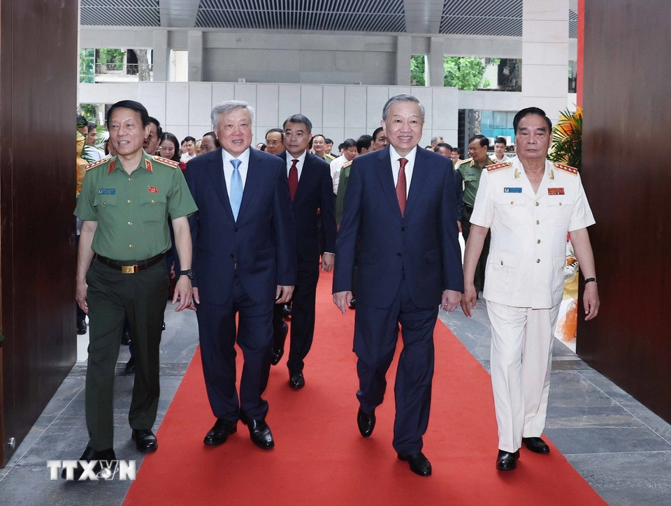 Tổng Bí thư Tô Lâm đến dự Lễ khánh thành công trình Trụ sở Bộ Công an. (Ảnh: Thống Nhất/TTXVN)