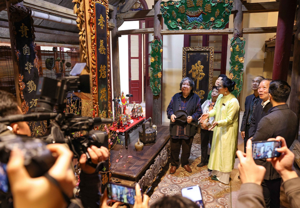 Di tích số 22 Hàng Buồm lần đầu tiên được lựa chọn để tái hiện không gian Tết và chợ Tết vùng đồng bằng Bắc Bộ. (Ảnh: Thanh Tùng/TTXVN)