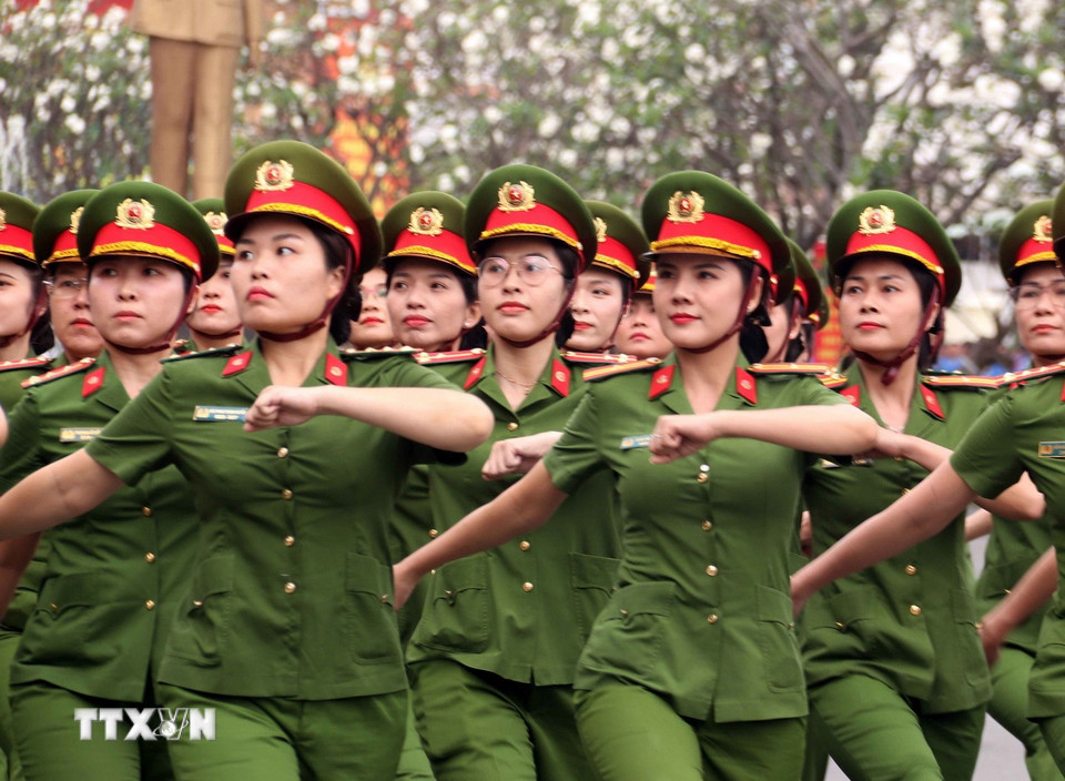 Chương trình duyệt đội hình, đội ngũ lực lượng vũ trang Thành phố Hồ Chí Minh. (Ảnh: Xuân Khu/TTXVN)