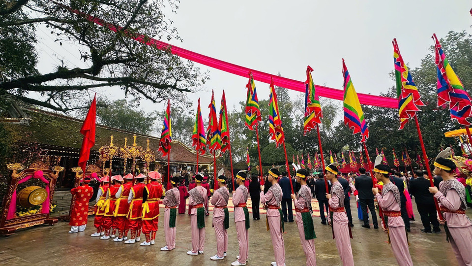 Lễ dâng hương tưởng niệm Tổ Mẫu Âu Cơ được đảm bảo tính trang nghiêm. (Ảnh: Nguyễn Thảo/TTXVN)
