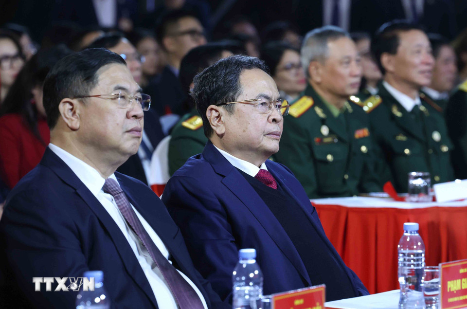 Chủ tịch Quốc hội Trần Thanh Mẫn dự Cầu truyền hình “Hai tay xây dựng một sơn hà” tại điểm cầu Hà Nội. (Ảnh: Phương Hoa/TTXVN)