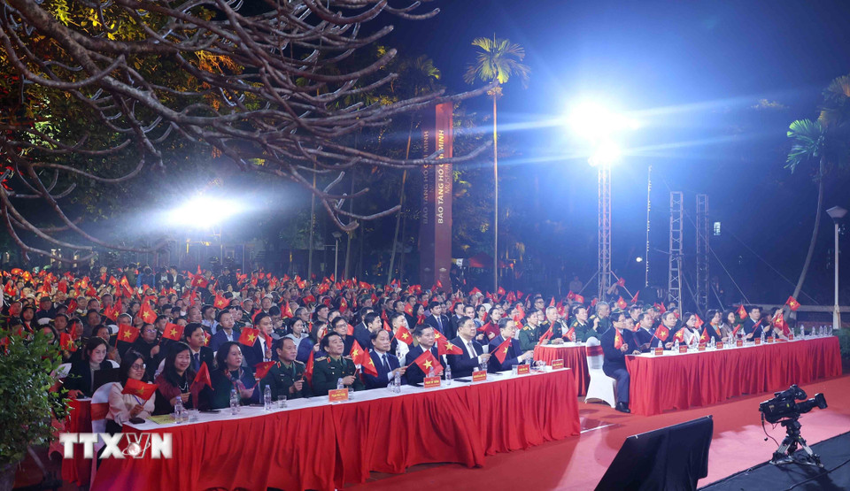 Đại biểu tham dự tại điểm cầu Hà Nội. (Ảnh: Phương Hoa/TTXVN)