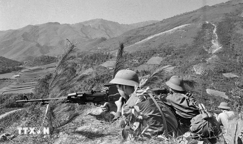 Chiến sỹ Đại đội 1, Tiểu đoàn 1, Đoàn M123 bộ đội Lạng Sơn chiến đấu dũng cảm, tiêu diệt hàng trăm tên địch tại đồi Không tên trong 2 ngày 17-18/2/1979. (Ảnh: Long Sơn/TTXVN)
