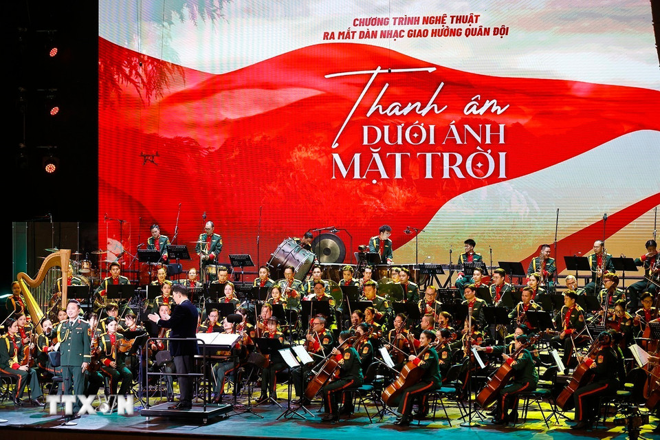 Chương II - Ngôi sao trên mũ – Màu cờ trong tim: Đây là chương nhạc khắc họa đậm nét hình tượng Bộ đội Cụ Hồ. (Ảnh: Doãn Tấn/TTXVN)
