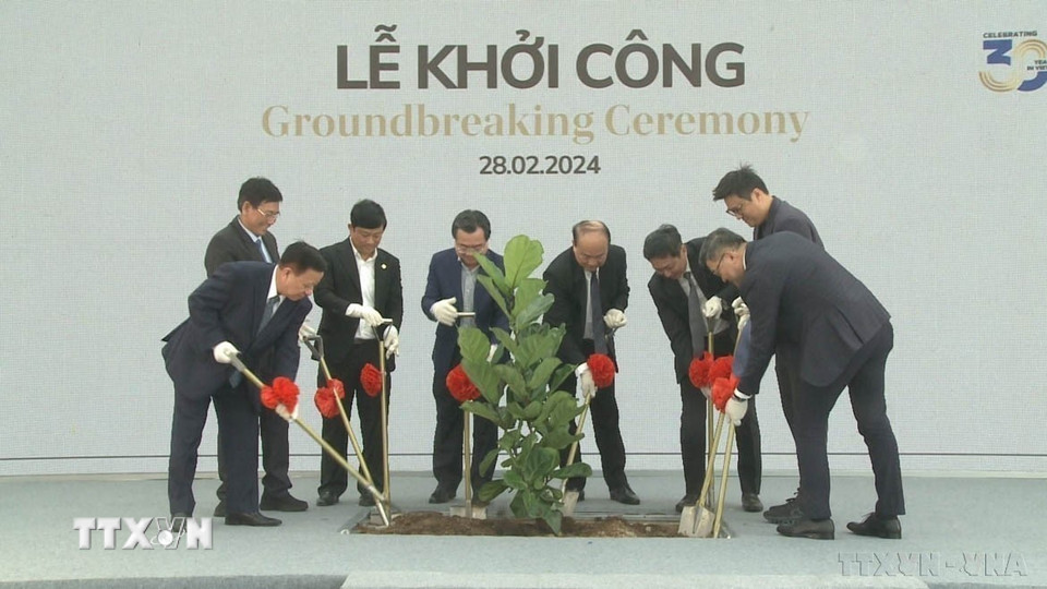 Lễ khởi công dự án Sycamore Bình Dương của Tập đoàn CapitaLand (Singapore). Dự án có tổng vốn đầu tư hơn 18.000 tỷ đồng, liên doanh giữa tập đoàn CapitaLand và Tổng công ty Đầu tư và Phát triển công nghiệp (Becamex IDC). (Ảnh: Huyền Trang/TTXVN)