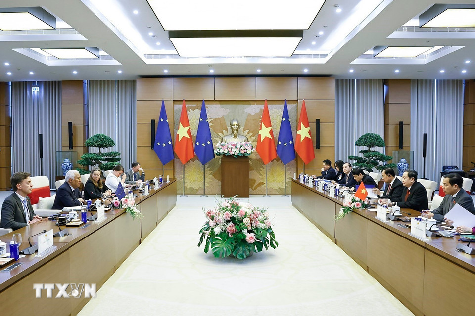 Chủ tịch Quốc hội Trần Thanh Mẫn hội kiến Chủ tịch Hội đồng châu Âu António Costa. (Ảnh: Doãn Tấn/TTXVN)