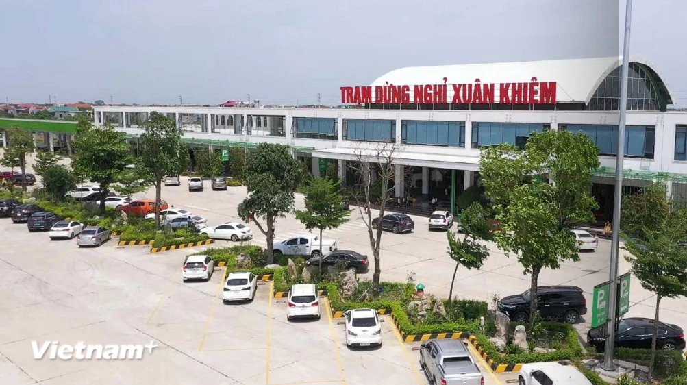Các trạm dừng nghỉ cao tốc Bắc - Nam sẽ có trạm sạc xe điện