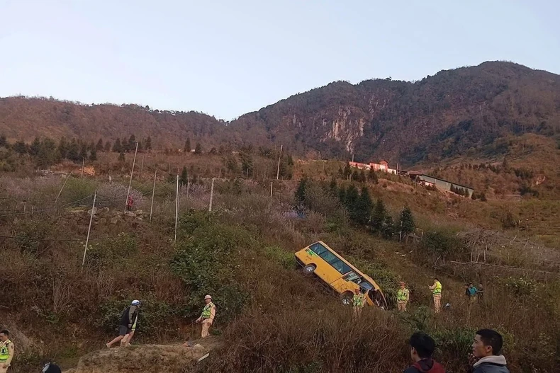 Hiện trường vụ tai nạn. (Nguồn: Facebook Ninh Bình 24h Online)