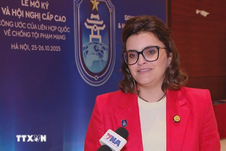 Bà Maria Jose Pinto Gonzalez Artigas, Phó Tổng thống Ecuador trả lời phỏng vấn của Thông tấn xã Việt Nam. (Ảnh: Linh Hà/TTXVN)