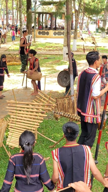 Các hoạt động văn hóa, nghệ thuật tại phân khu "Tinh hoa văn hóa Việt Nam". (Ảnh: Khánh Hòa/TTXVN)