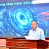 Phó Bí thư Thành ủy Hà Nội Nguyễn Văn Phong phát biểu tại tham luận tại hội nghị sơ kết 1 năm 6 tháng triển khai thực hiện Nghị quyết số 57-NQ/TW của Bộ Chính trị về đột phá phát triển khoa học, công nghệ, đổi mới sáng tạo và chuyển đổi số quốc gia. (Ảnh: Viết Thành/HNM)