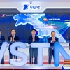 Tập đoàn VNPT chính thức vận hành, khai thác tuyến cáp đất liền VSTN – tuyến cáp đầu tiên kết nối trực tiếp từ Việt Nam đến Singapore hoàn toàn qua hạ tầng đất liền. (Ảnh: Minh Sơn/Vietnam+)