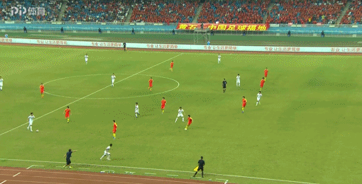 Cận cảnh 2 bàn thắng của Tiến Linh vào lưới U22 Trung Quốc ảnh 3